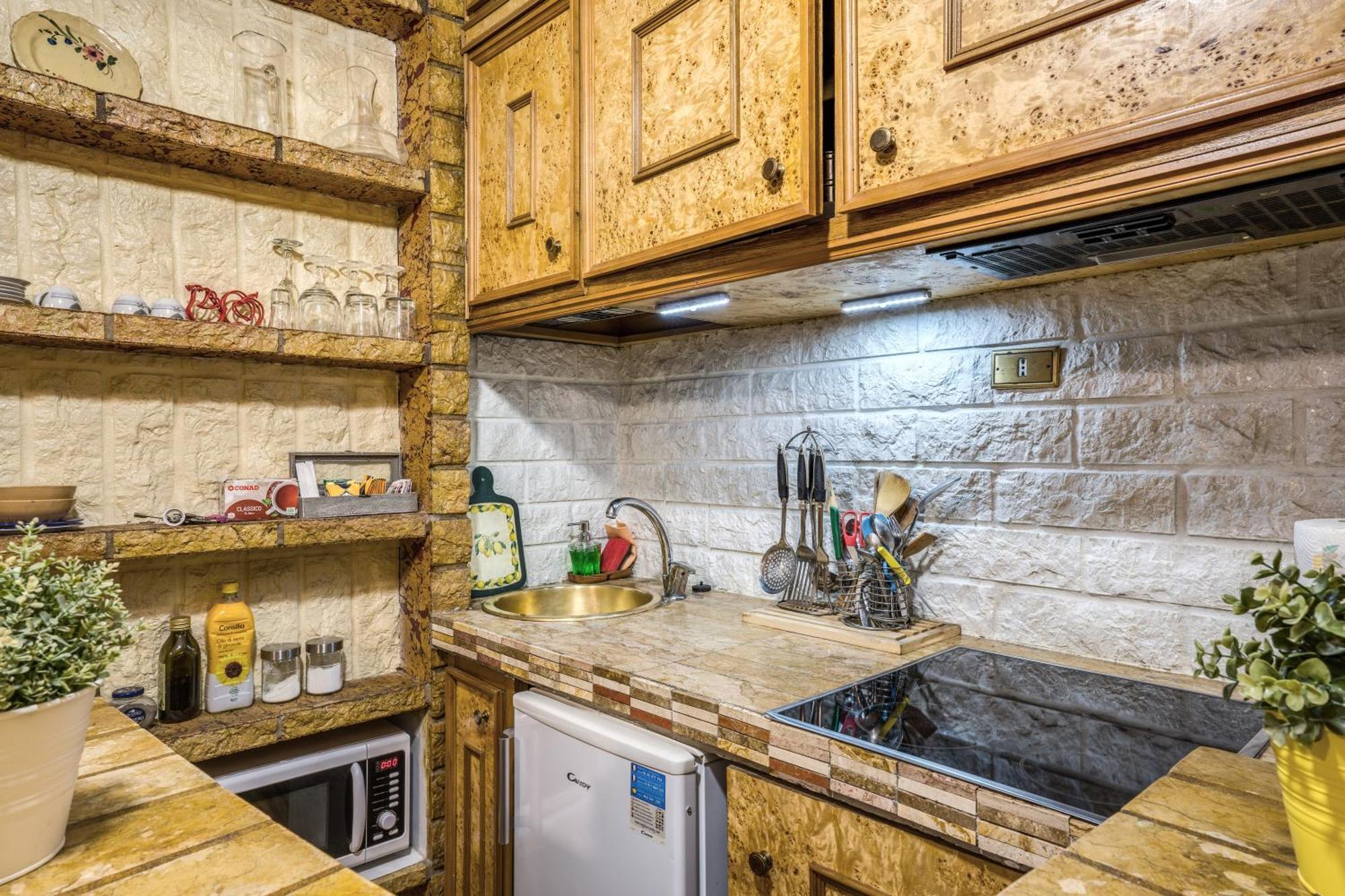 Fontana Di Trevi Charming Apartment Roma Dış mekan fotoğraf
